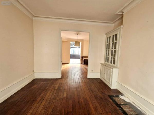 À vendre - Maison ancienne, 5 pièces située à Tours (37000)