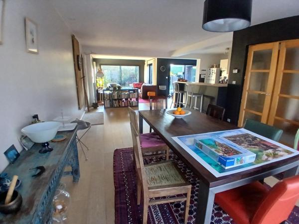 MAISON 3 CHAMBRES - BUREAU - GARAGE - PATIO ENSOLEILLE - POSSIBILITE DE SEMI PLAIN PIED