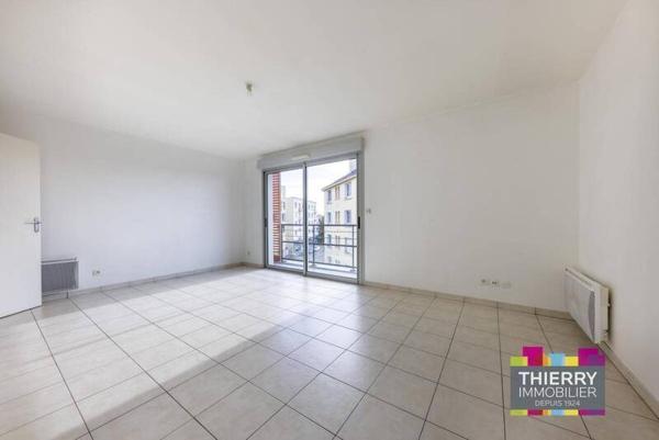 Appartement 2 pièces                                        - 44400 Rezé - Pont Rousseau Centre Réf : 12239