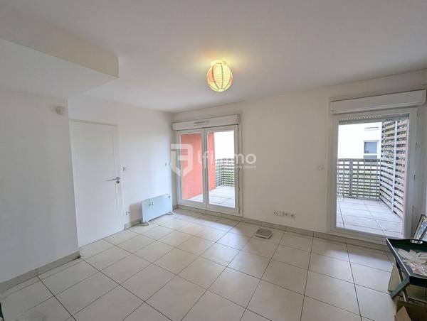 T2 de 41 m² - parking - La Lironde