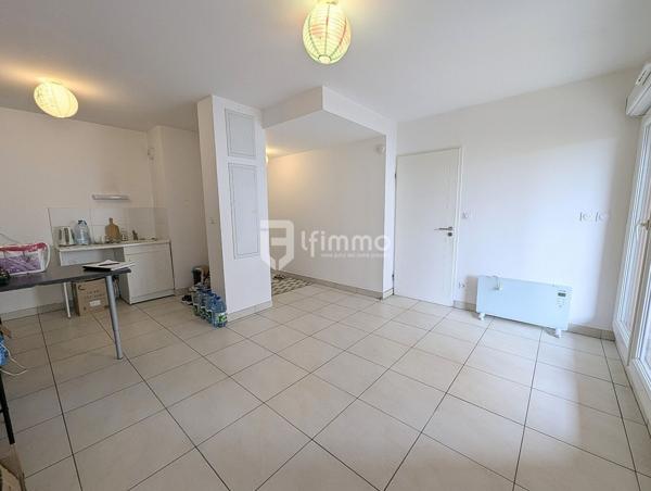 T2 de 41 m² - parking - La Lironde