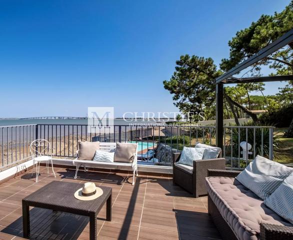 Propriété avec accès direct à la mer – Ile de Ré