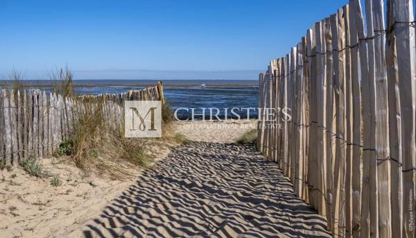 Propriété avec accès direct à la mer – Ile de Ré