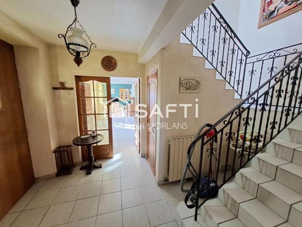 Maison familiale sur vaste terrain avec dépendances et fort potentiel