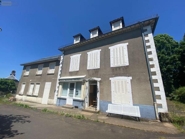 Maison à vendre à Saint-Bonnet-de-Salers dans le Cantal (15140), ref : 15060/1213