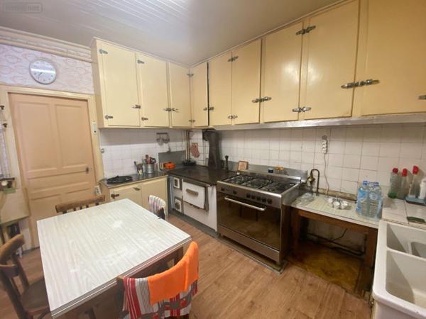 Maison à vendre à Saint-Bonnet-de-Salers dans le Cantal (15140), ref : 15060/1213