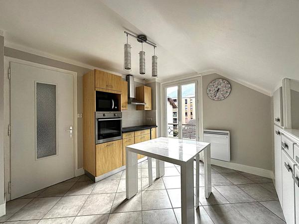 T5 lumineux de 76,49 m² à Cluses – Quartier La Sardagne