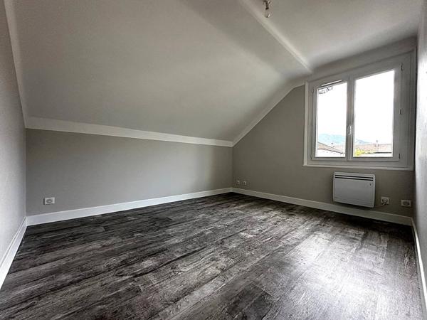 T5 lumineux de 76,49 m² à Cluses – Quartier La Sardagne