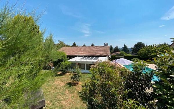 Maison à vendre    9 pièces • 200 m2 Collonges-au-Mont-d'Or