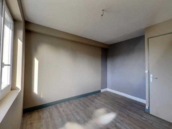 Appartement 3 pièces 65 m² avec double séjour à Gisors 27140