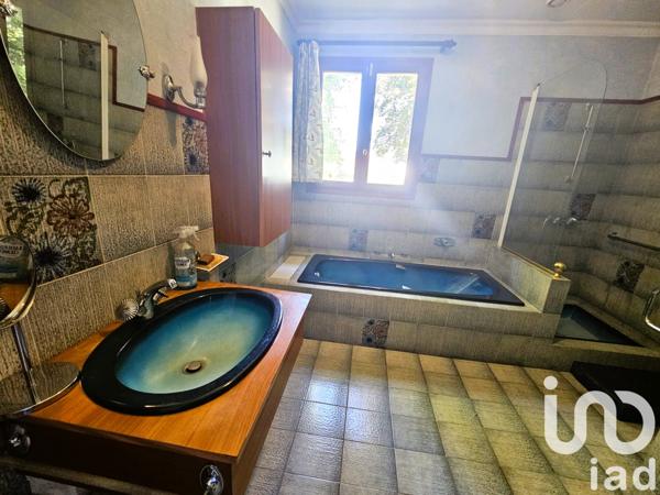 Maison à vendre 8 pièces 225 m² Le Coudray-Montceaux