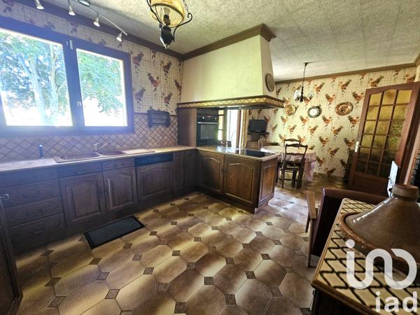 Maison à vendre 8 pièces 225 m² Le Coudray-Montceaux