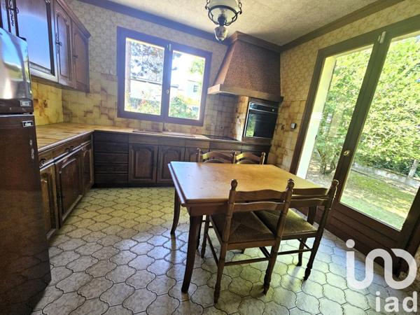 Maison à vendre 8 pièces 225 m² Le Coudray-Montceaux