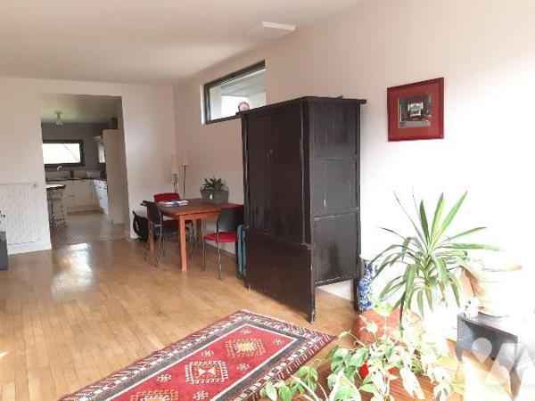 Quartier Saint-Thérèse : Sur un terrain de 284m², maison d'habitation des années 50 avec extens...