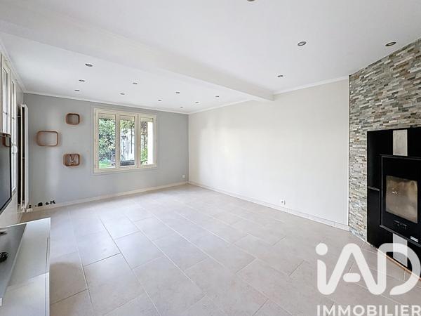 Maison à vendre 9 pièces 147 m² Aÿ-Champagne