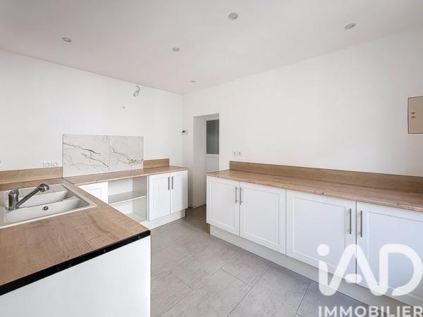 Maison à vendre 9 pièces 147 m² Aÿ-Champagne