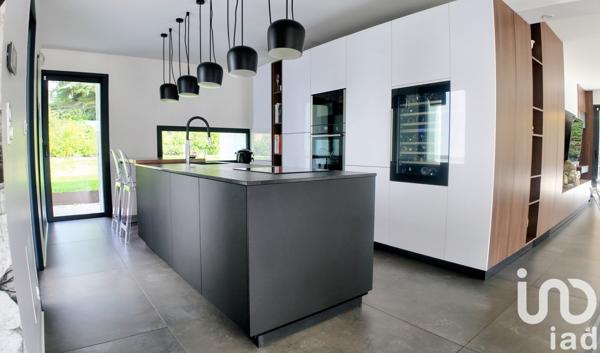 Maison à vendre 6 pièces 208 m² Sury-le-Comtal