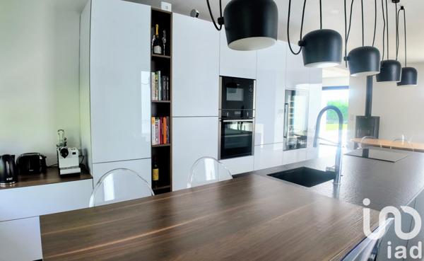 Maison à vendre 6 pièces 208 m² Sury-le-Comtal