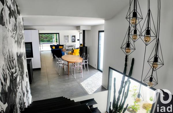 Maison à vendre 6 pièces 208 m² Sury-le-Comtal
