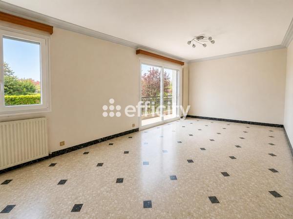 Maison
         5 pièces
        - 107 m² 249 000 € *