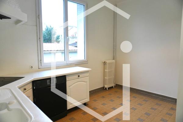 Maison Conviviale à Proximité des Commodités