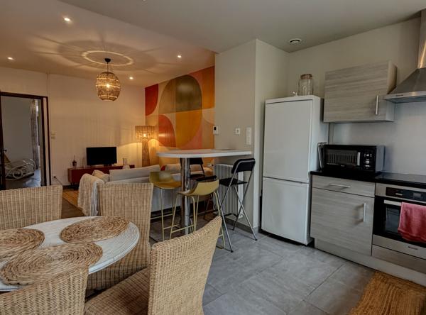 Villeneuve-sur-Lot (47300) Villeneuve sur lot, charmante maison de ville rénovée avec jardinet