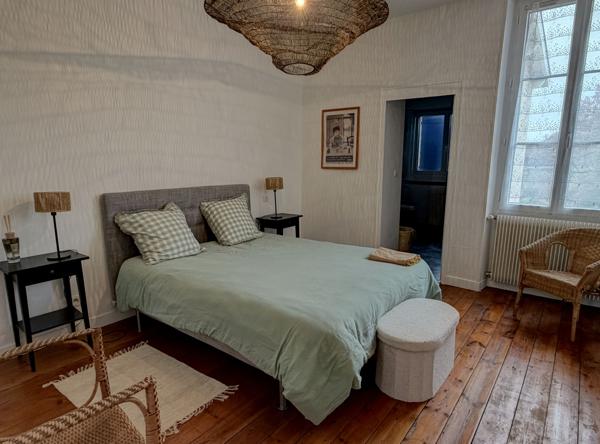 Villeneuve-sur-Lot (47300) Villeneuve sur lot, charmante maison de ville rénovée avec jardinet