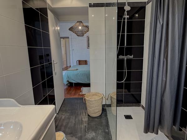 Villeneuve-sur-Lot (47300) Villeneuve sur lot, charmante maison de ville rénovée avec jardinet