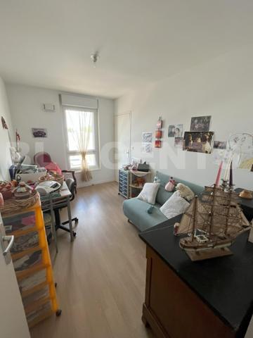 À VENDRE – SAINT-NAZAIRE – APPARTEMENT T3 AVEC GRAND BALCON ET GARAGE EN SOUS-SOL