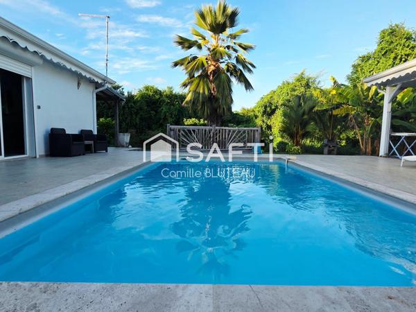 Ensemble immobilier avec piscine, composé de 2 T3 et 1 T2