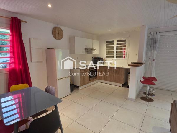 Ensemble immobilier avec piscine, composé de 2 T3 et 1 T2