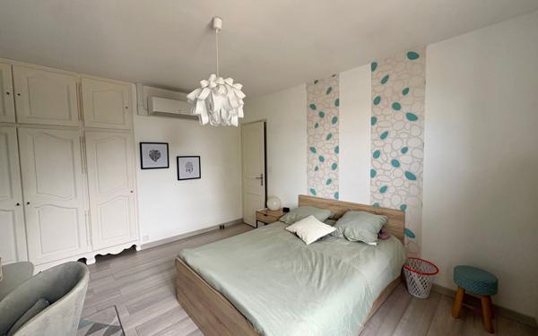 Maison à vendre    5 pièces •  Niort