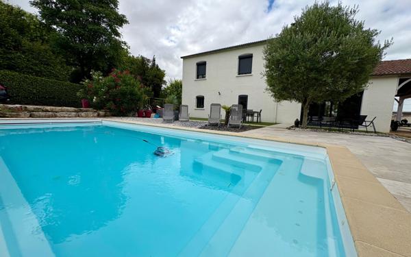 Maison à vendre    5 pièces •  Niort