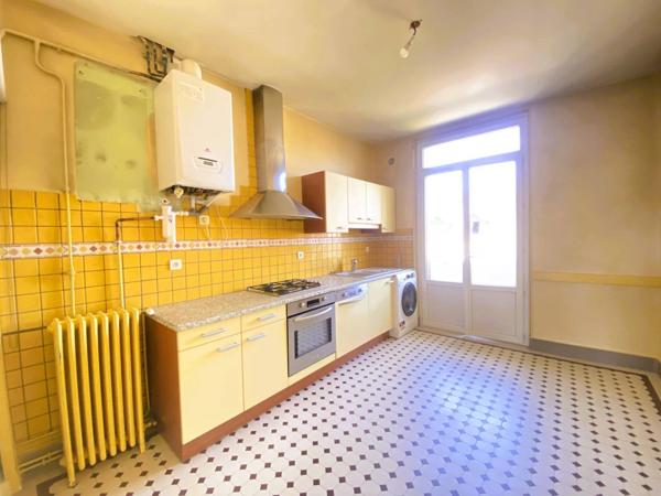 03200 VICHY - APPARTEMENT- QUARTIER DE FRANCE 3 PIÈCES AVEC DEUX BALCONS -ET CAVE