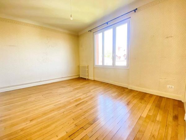 03200 VICHY - APPARTEMENT- QUARTIER DE FRANCE 3 PIÈCES AVEC DEUX BALCONS -ET CAVE