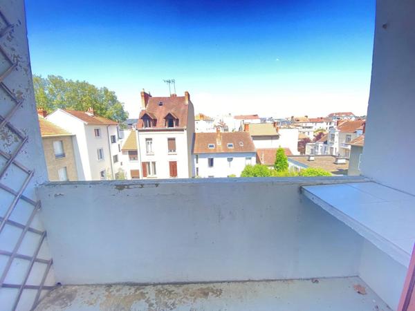 03200 VICHY - APPARTEMENT- QUARTIER DE FRANCE 3 PIÈCES AVEC DEUX BALCONS -ET CAVE