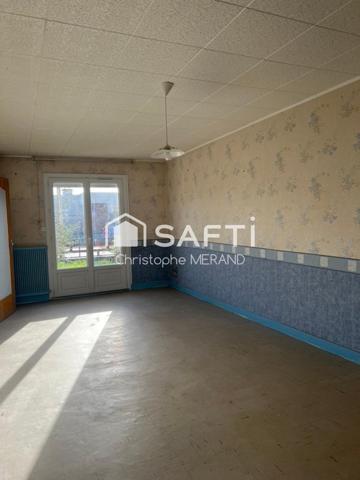 Dans ce centre proche des commerces de INGRANDES