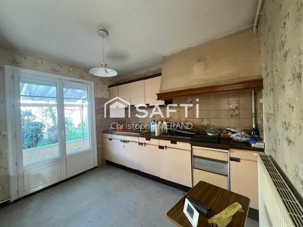 Dans ce centre proche des commerces de INGRANDES