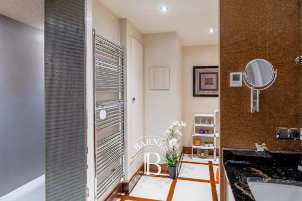 Paris 16ème, Appartement 3 Chambres -  210 m² à vendre