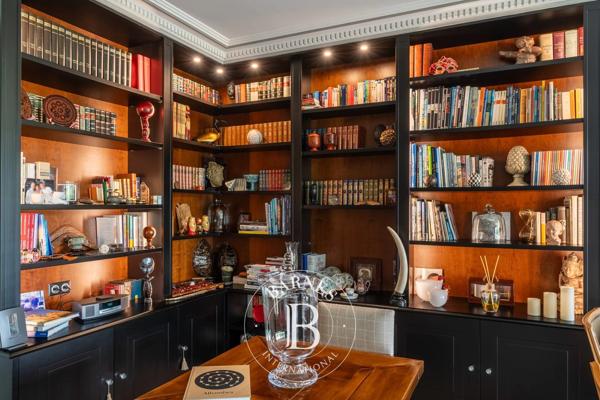 Paris 16ème, Appartement 3 Chambres -  210 m² à vendre