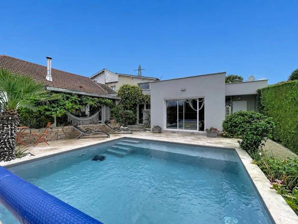 Maison -Trois Chambres- Terrain-Piscine