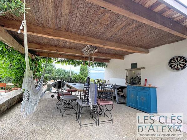 Maison -Trois Chambres- Terrain-Piscine