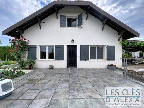 Maison -Trois Chambres- Terrain-Piscine
