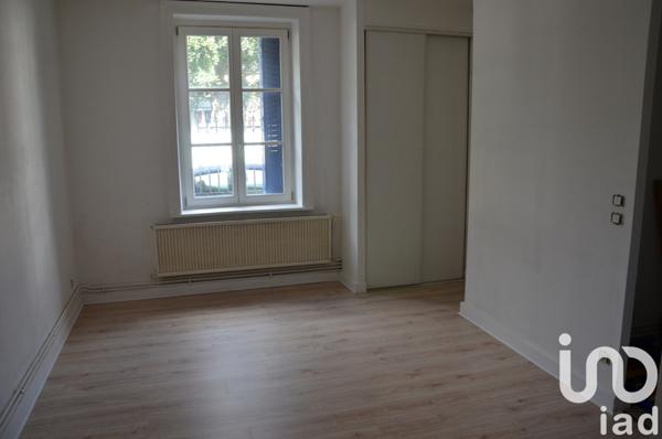 Immeuble à vendre 200 m² Sedan
