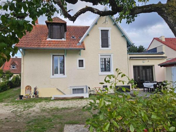 Maison à vendre à Châteauroux dans l'Indre (36000), ref : 11807/457   
PMC