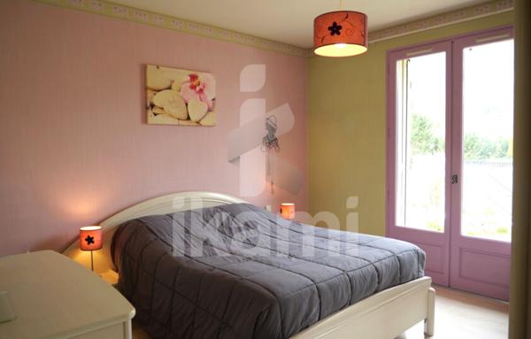 Charmante villa de 189 m2 avec piscine à Saint-Nazaire-en-Royans, proche Romans-sur-Isere et Saint-Marcellin