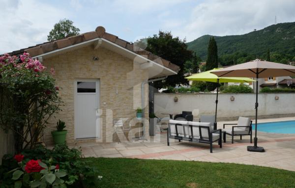 Charmante villa de 189 m2 avec piscine à Saint-Nazaire-en-Royans, proche Romans-sur-Isere et Saint-Marcellin