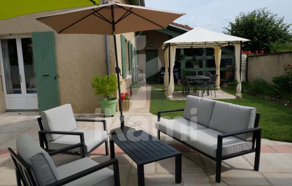 Charmante villa de 189 m2 avec piscine à Saint-Nazaire-en-Royans, proche Romans-sur-Isere et Saint-Marcellin