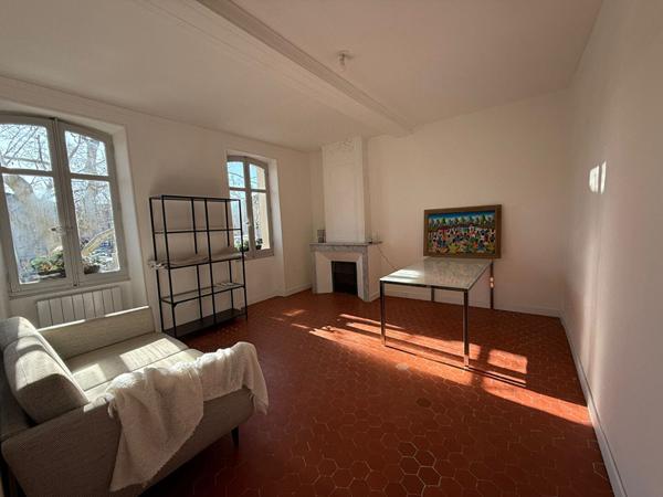 Appartement Les Milles 43pièce(s) 48m2, 1er étage, centre ville, atypique