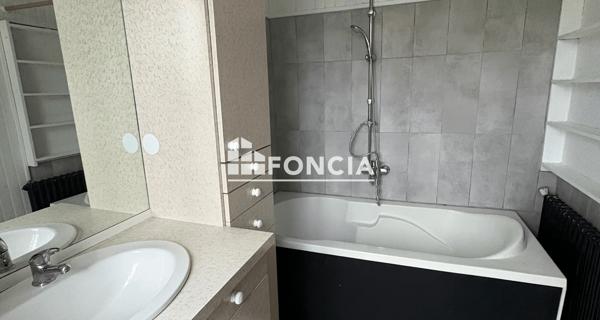 Location Maison 5 pièces 98.33 m² - Athis-val De Rouvre 61100